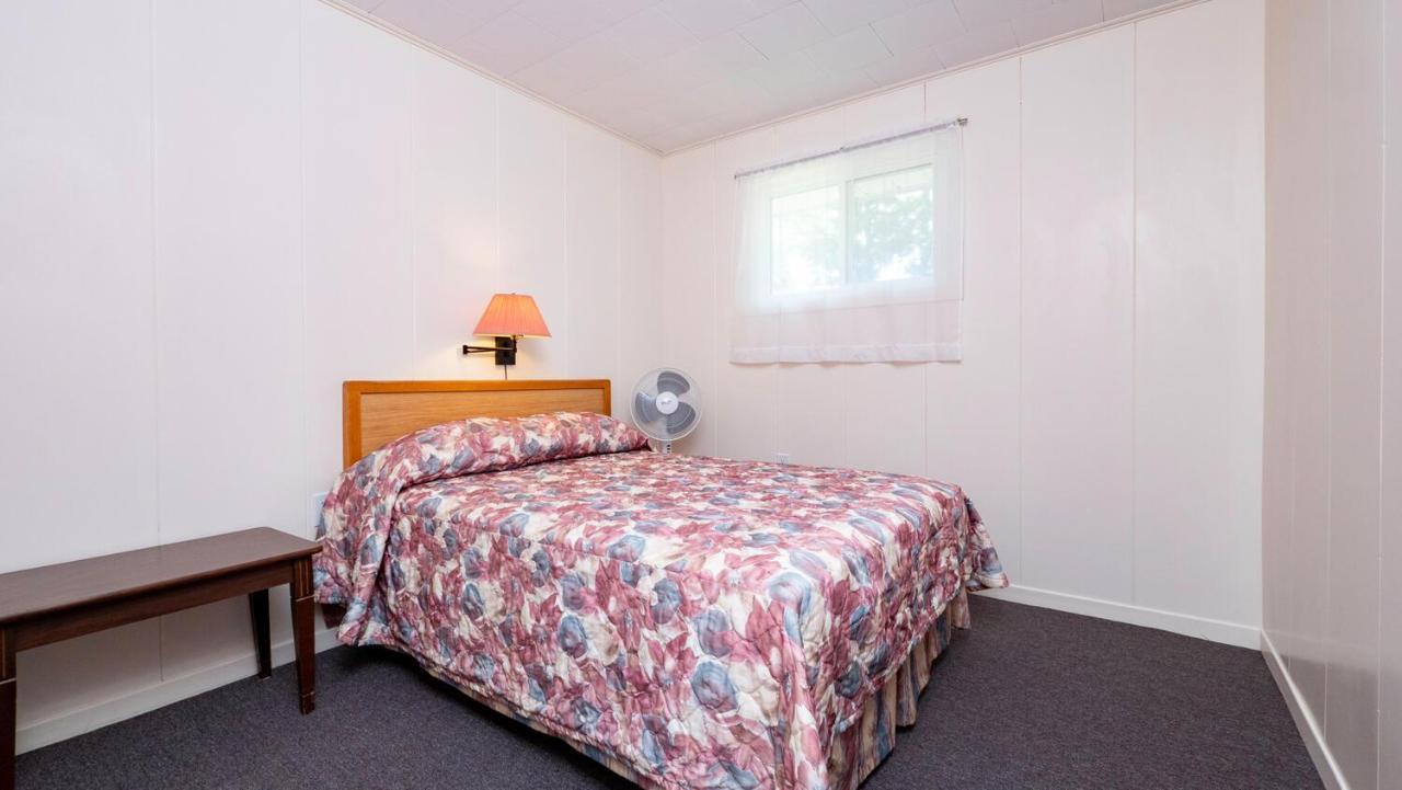 Bel Air Cottages And Motel Sauble Beach Ngoại thất bức ảnh