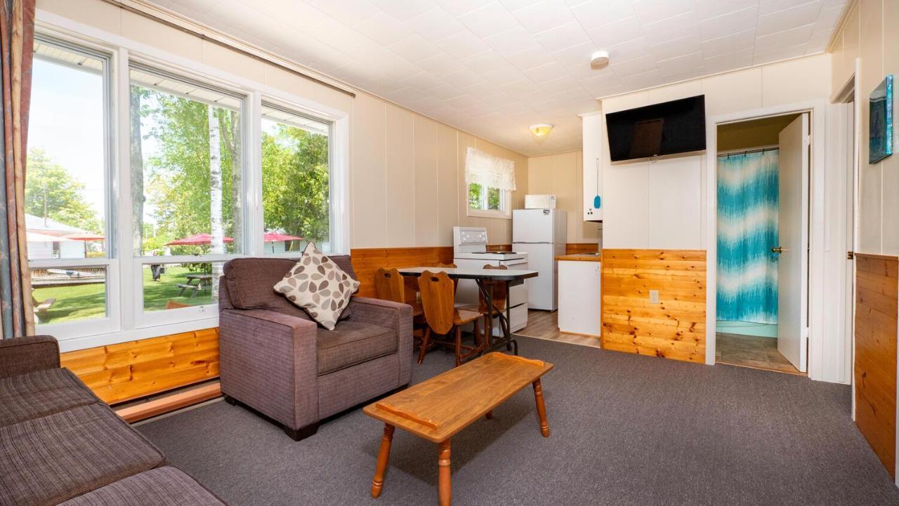Bel Air Cottages And Motel Sauble Beach Ngoại thất bức ảnh